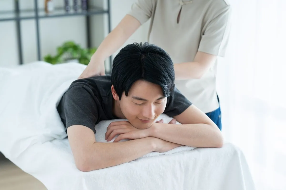 マッサージとうつ伏せ枕の効果と選び方比較｜おすすめ人気通販商品